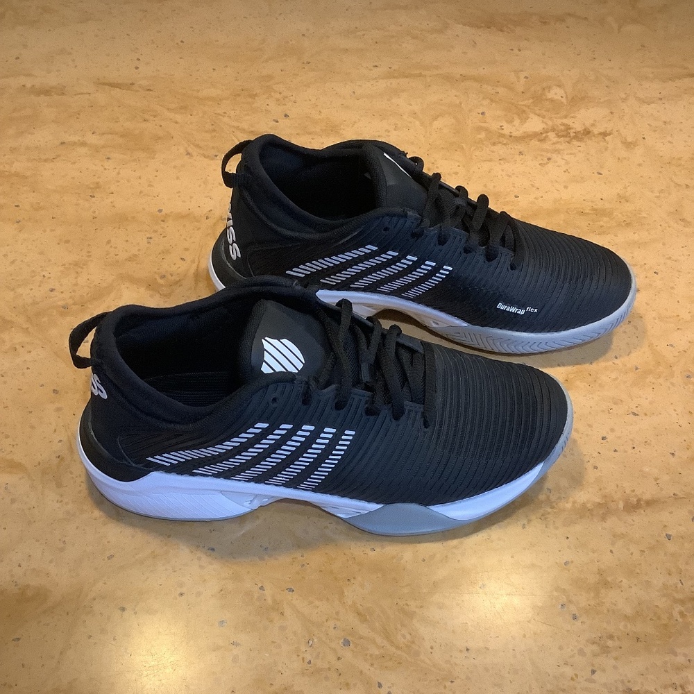 K-Swiss Black Tennis Shoes size 8.5